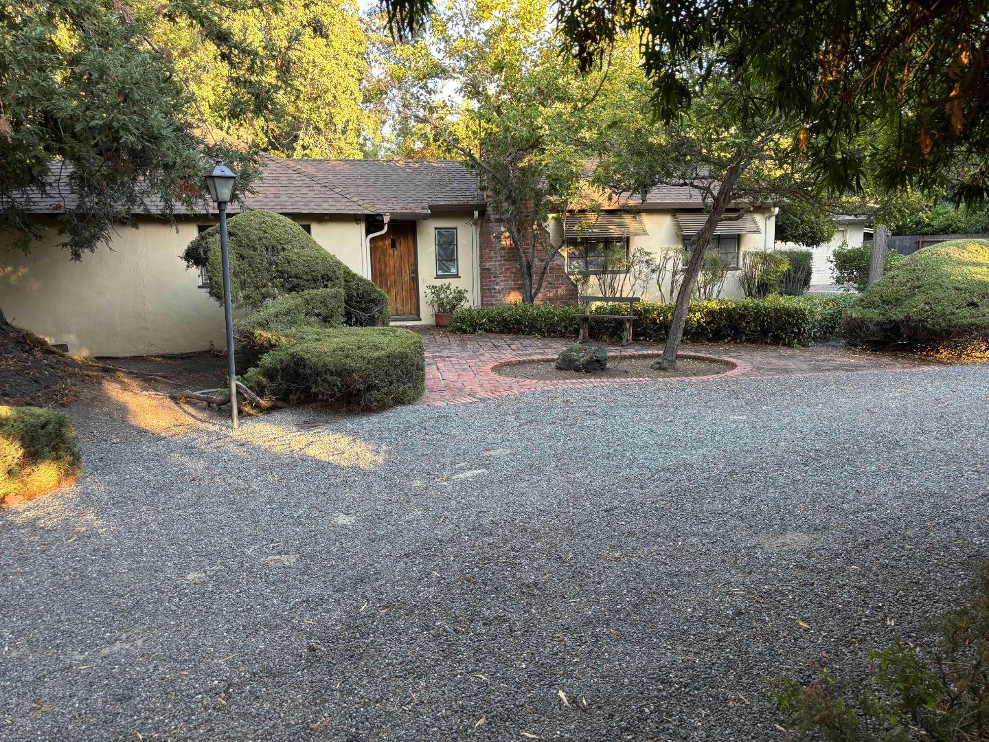 845 Los Robles AVE, PaloAlto, CA 94306, Photo 2