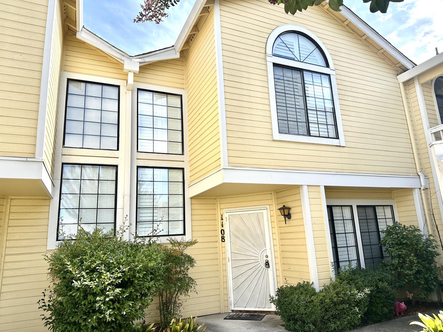 1108 Devonwood