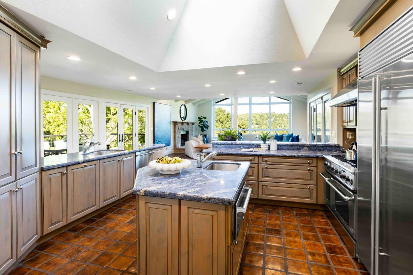 40 Hillbrook DR, PortolaValley, CA 94028, Photo 6