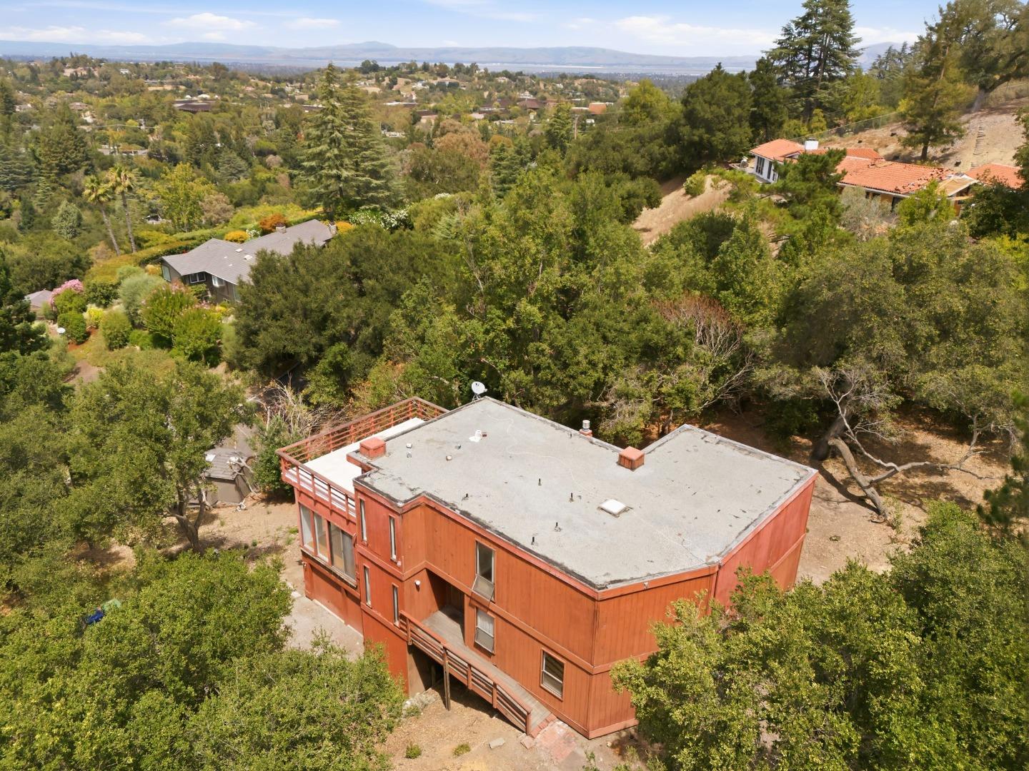 11490 Summit Wood RD, LosAltosHills, CA 94022, Photo 2