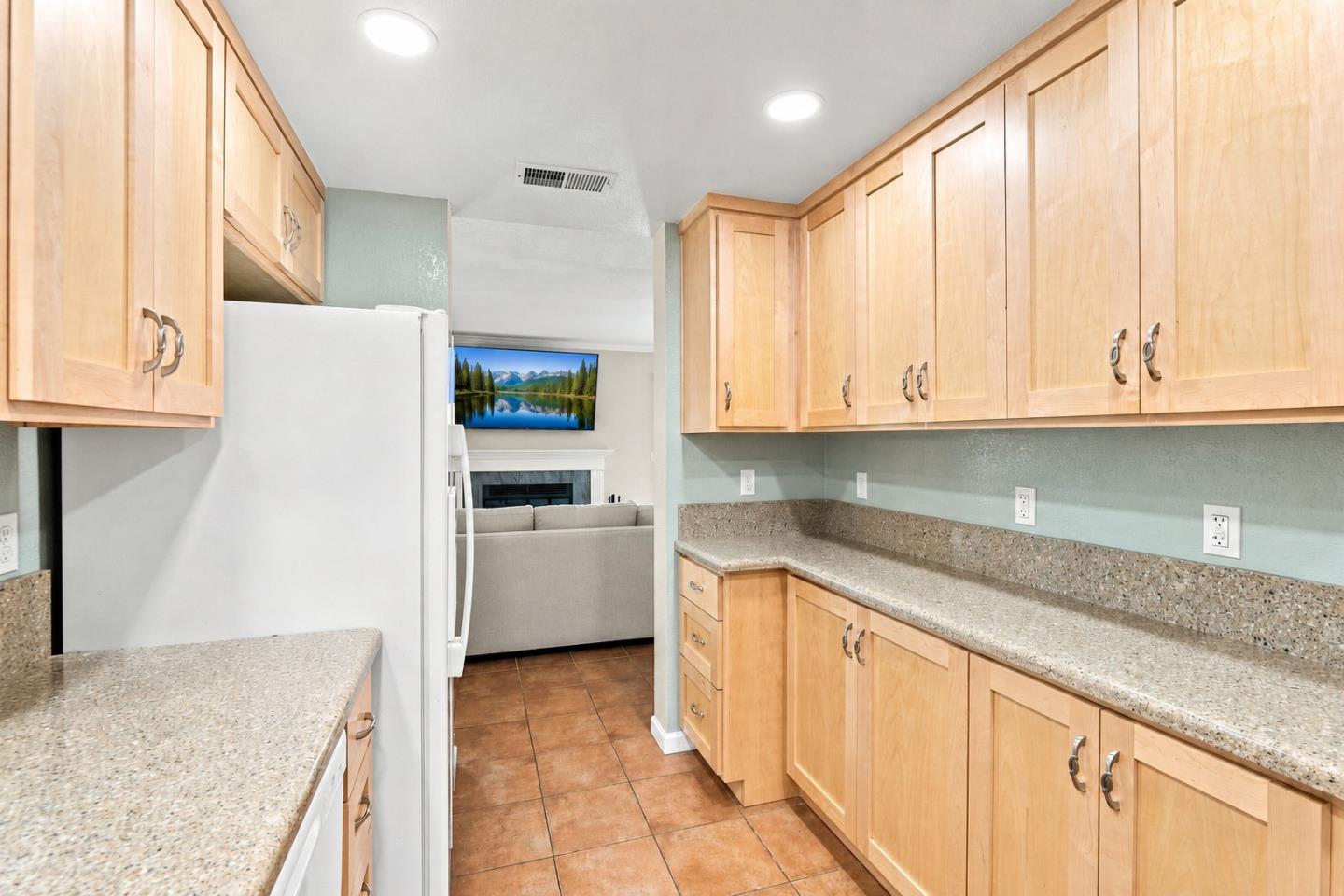 79 Knight Ln, Hollister, CA 95023 photo 7