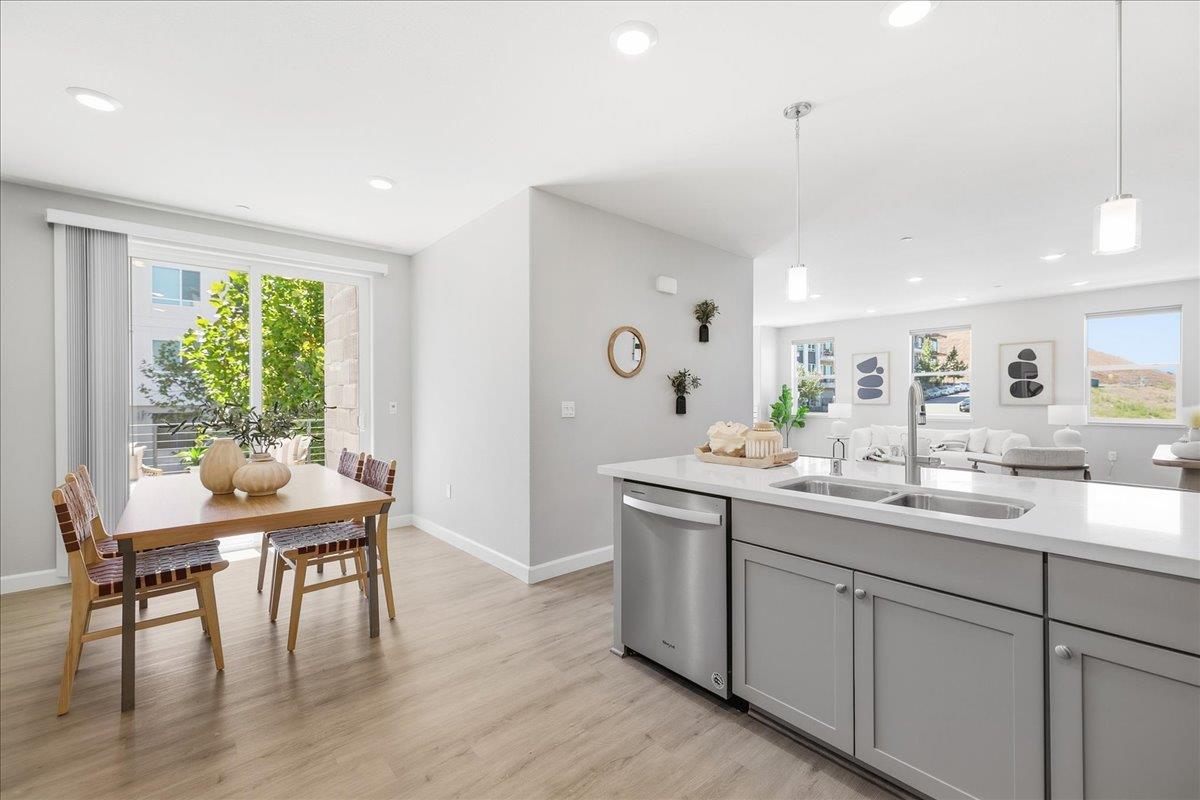 337 Llano De Los Robles Ave 7, SanJose, CA 95136, Photo 6