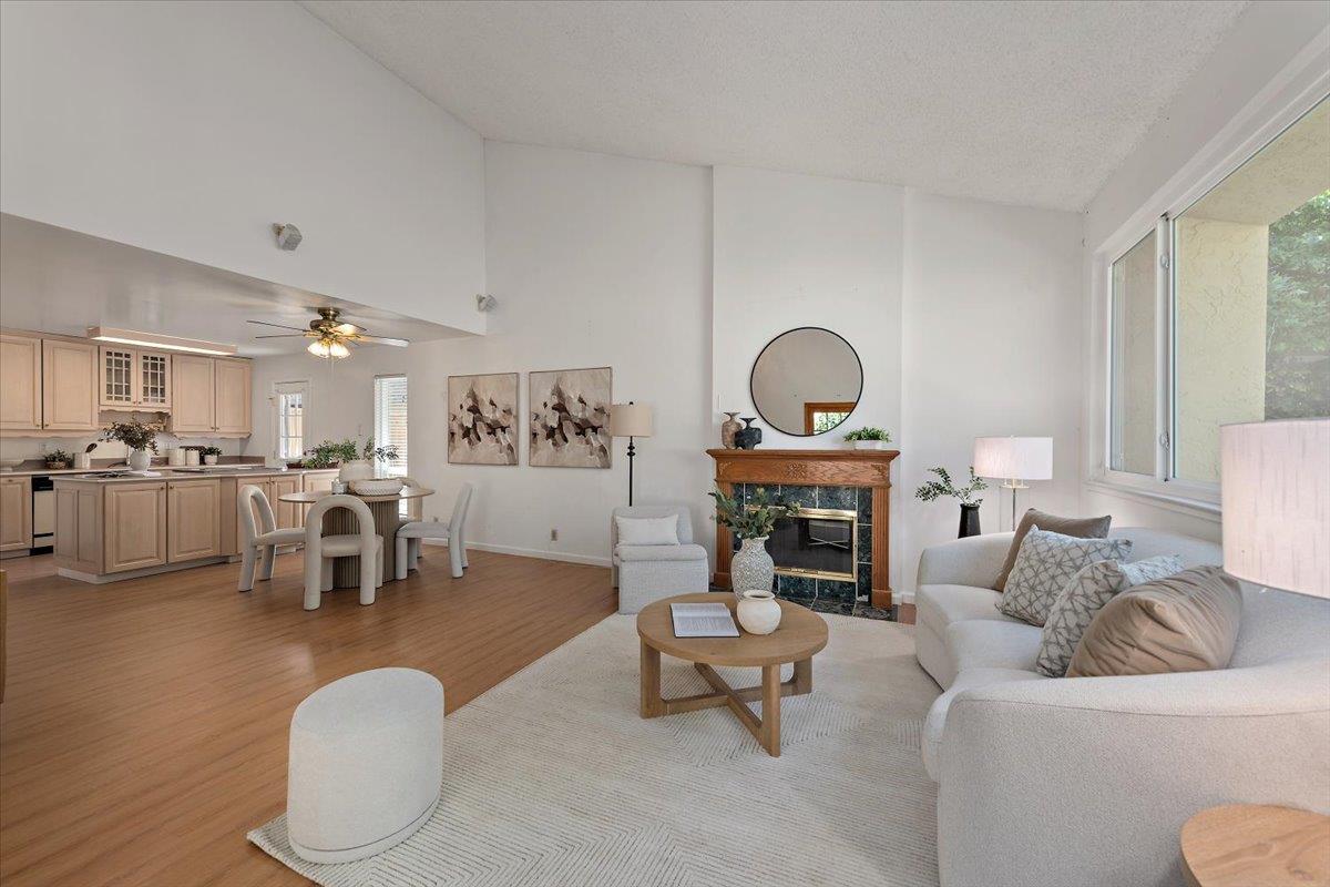 125 CONNEMARA WAY 2, SUNNYVALE, CA 94087  Photo 3