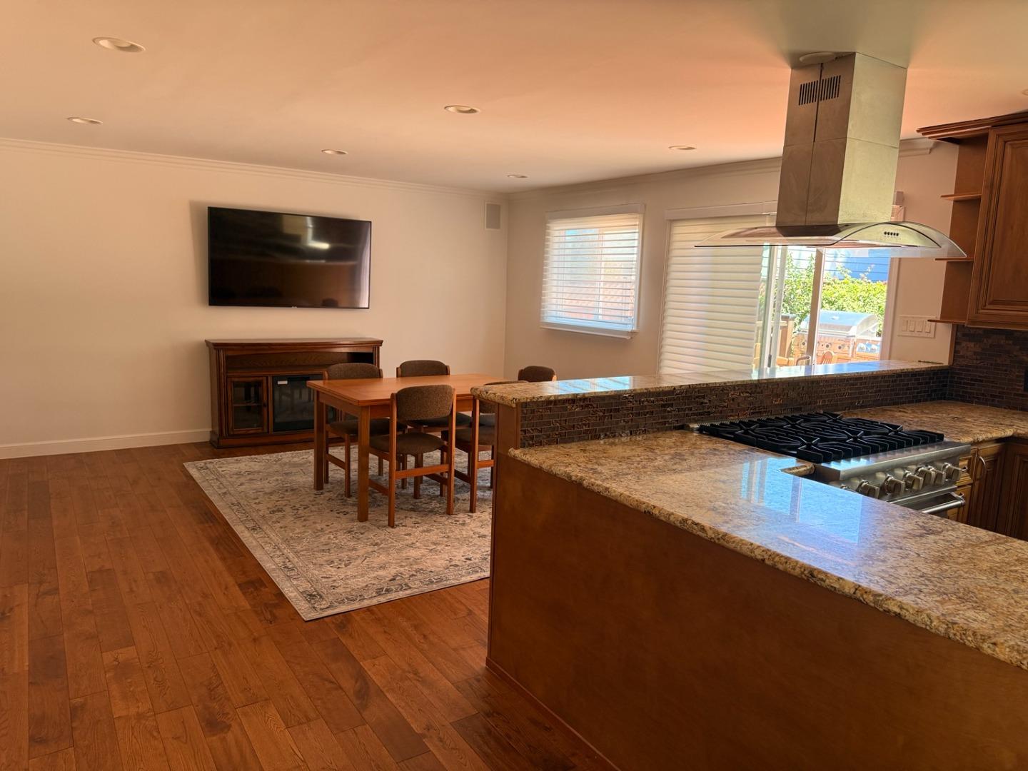 2121 Valparaiso AVE, MenloPark, CA 94025, Photo 6