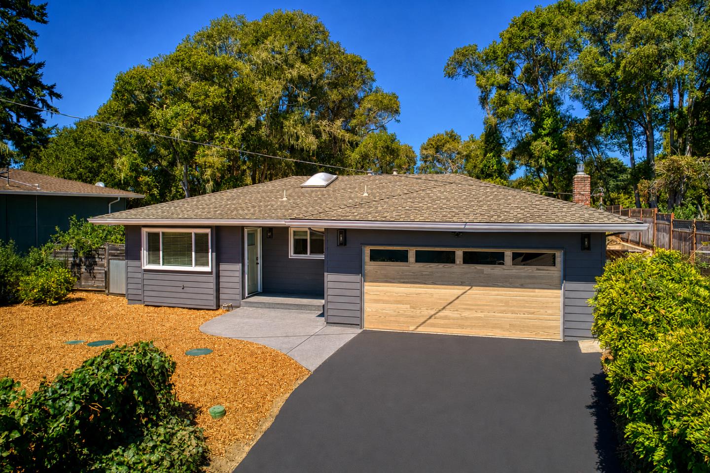 Front Image Thumbnail for ML82059682
