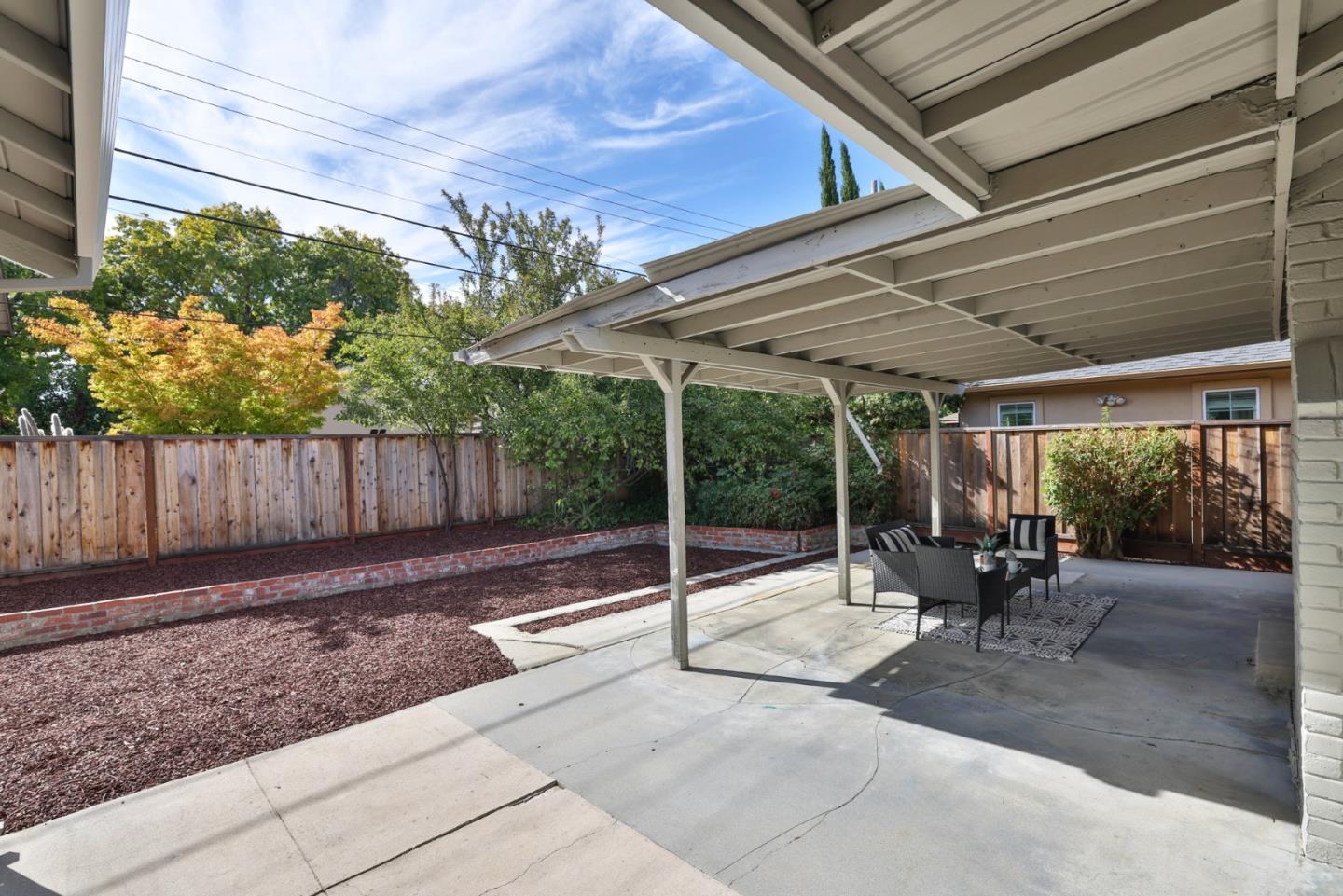 10815 E ESTATES DR, CUPERTINO, CA 95014  Photo 18