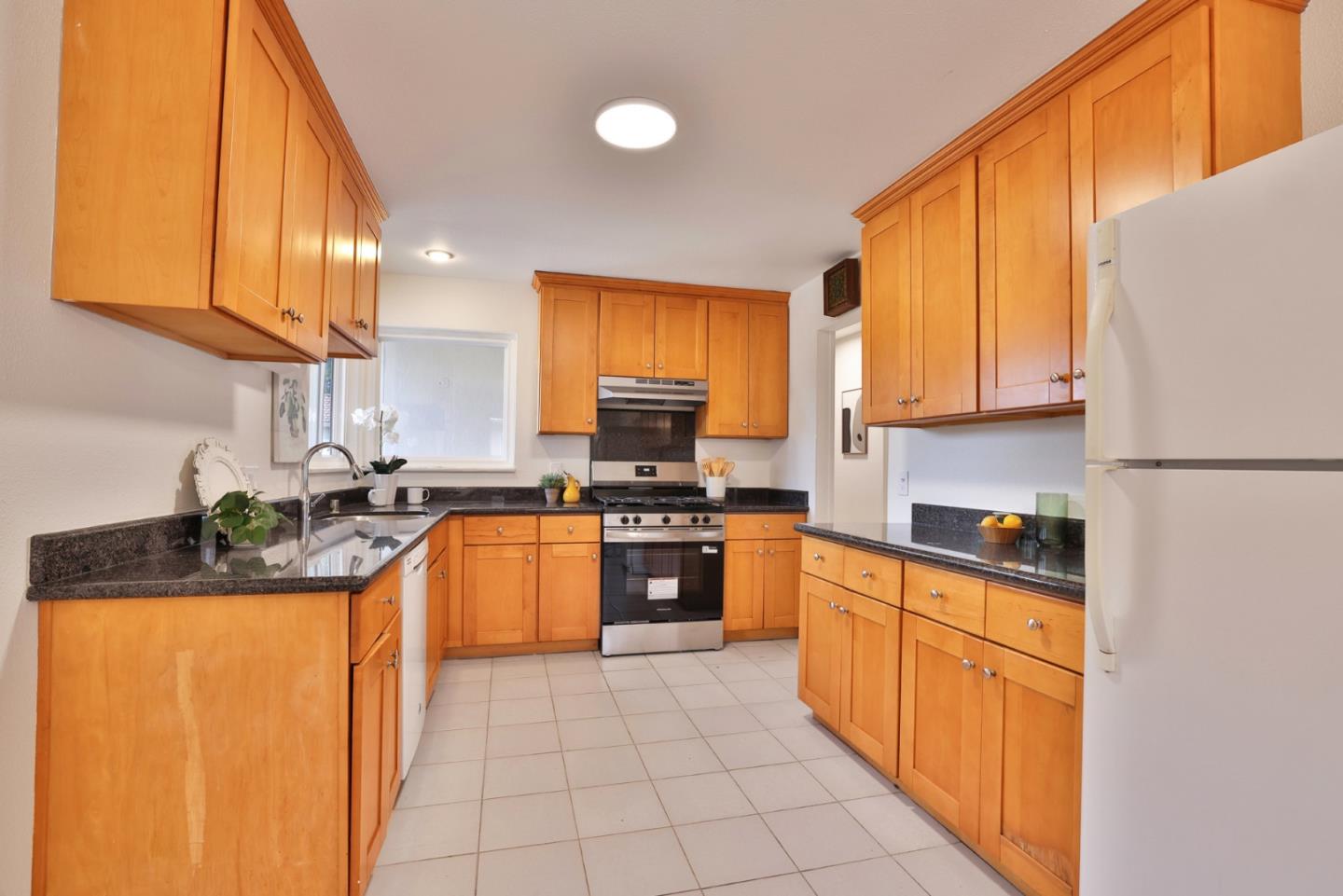 10815 E Estates DR, Cupertino, CA 95014, Photo 6