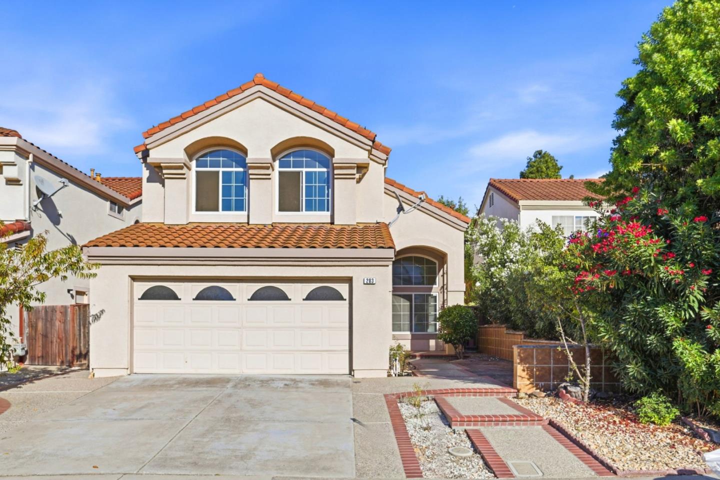 203 Meadowland Dr, Milpitas, CA 95035, Photo 2