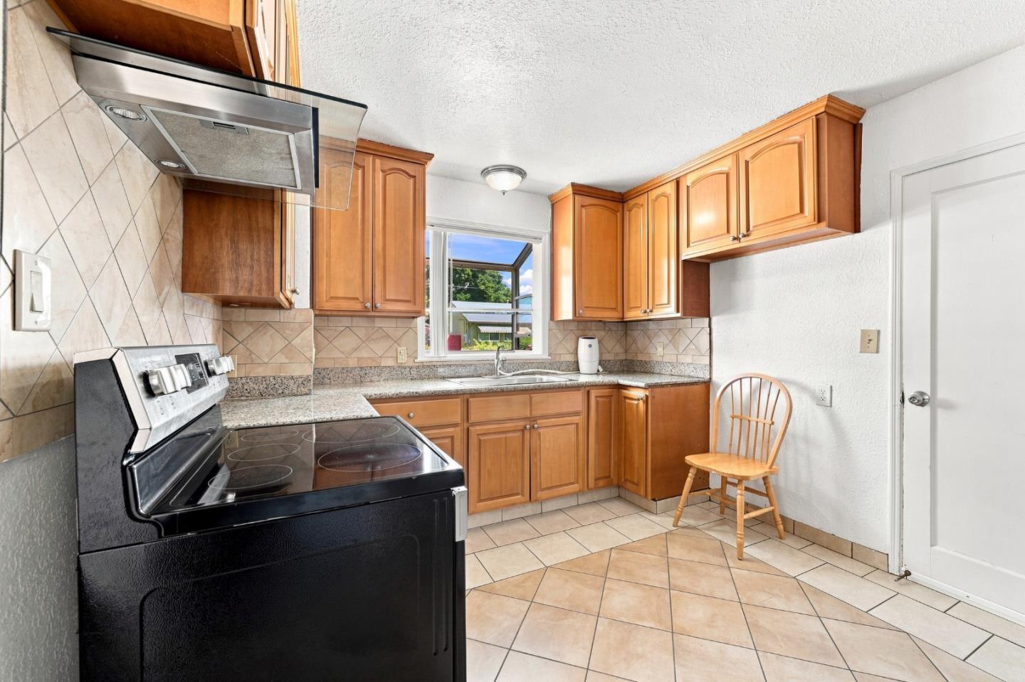 21471 Burr Way, Cherryland, CA 94541 photo 10
