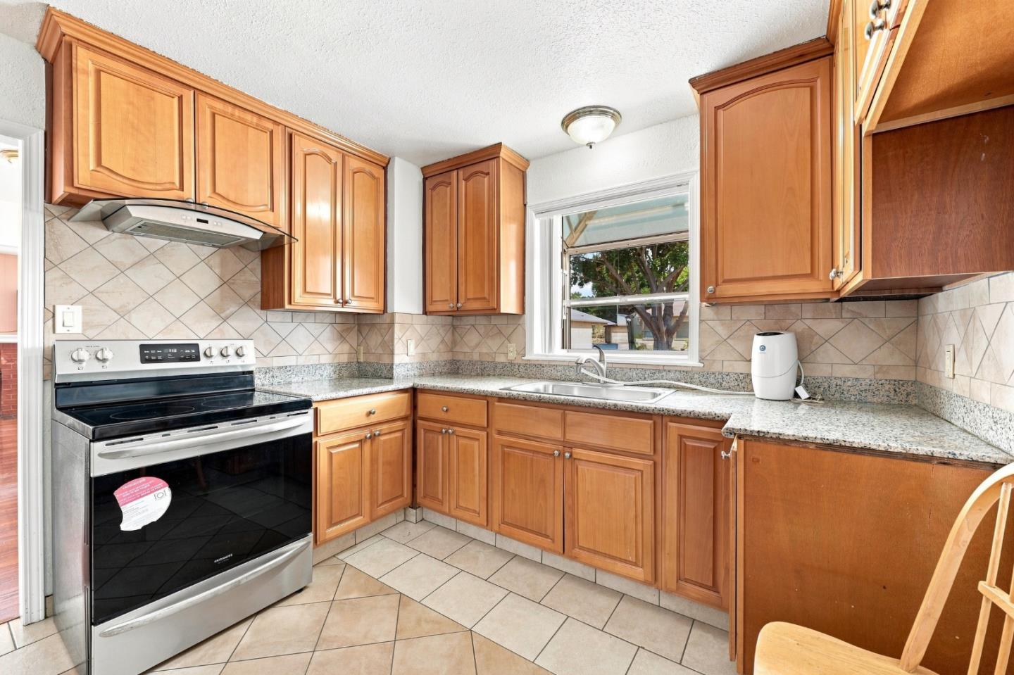 21471 Burr Way, Cherryland, CA 94541 photo 11