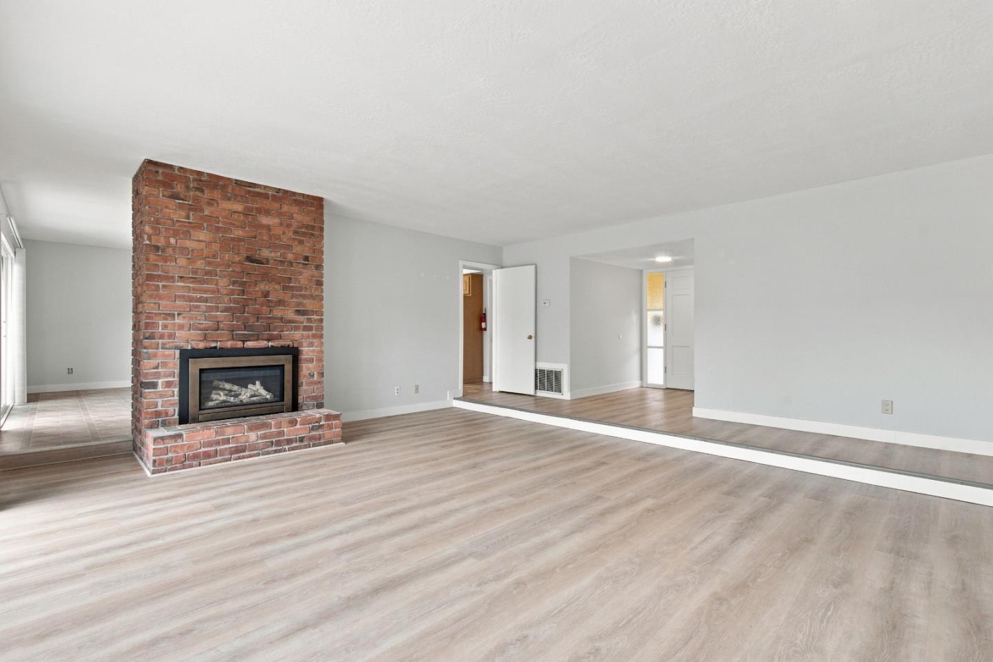 121 Corinne AVE, SantaCruz, CA 95065, Photo 6