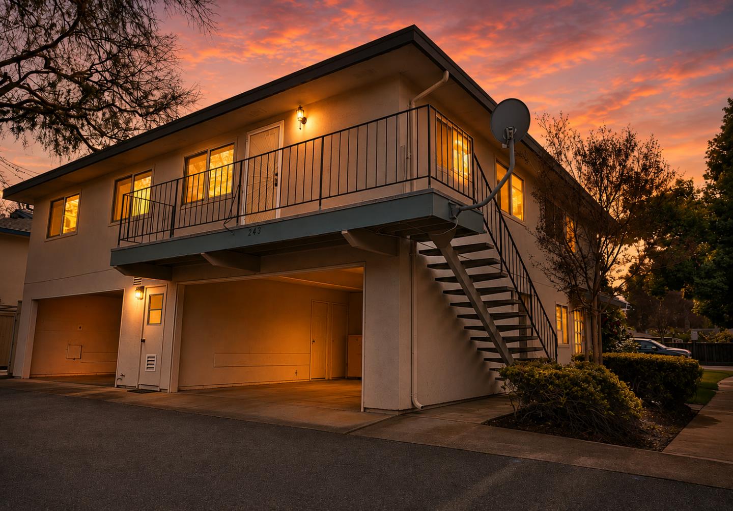 243 E Latimer AVE 4, Campbell, CA 95008, Photo 2