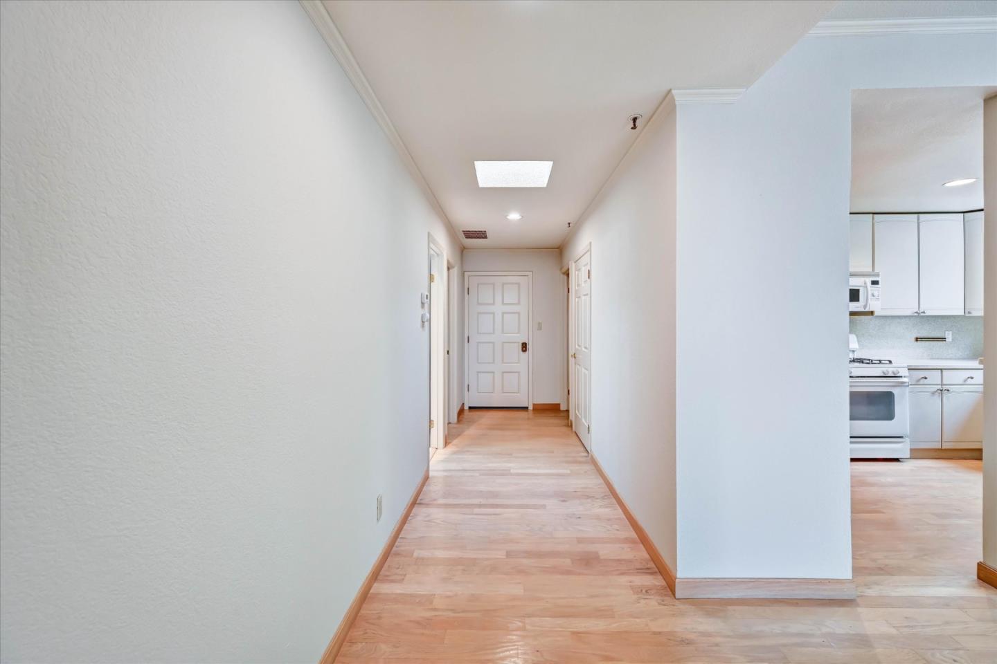 30 Lorton Ave 303, Burlingame, CA 94010, Photo 6