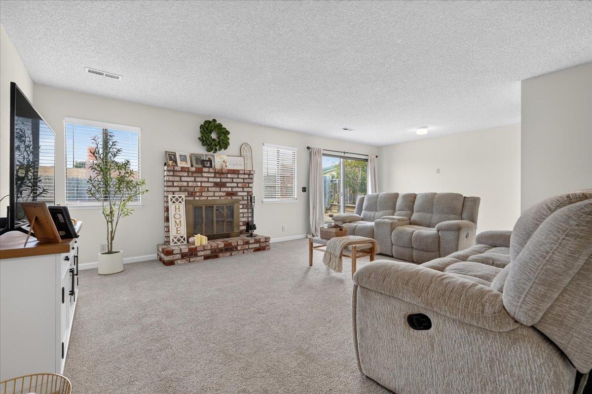 13 Victor Cir, Salinas, CA 93907, Photo 2