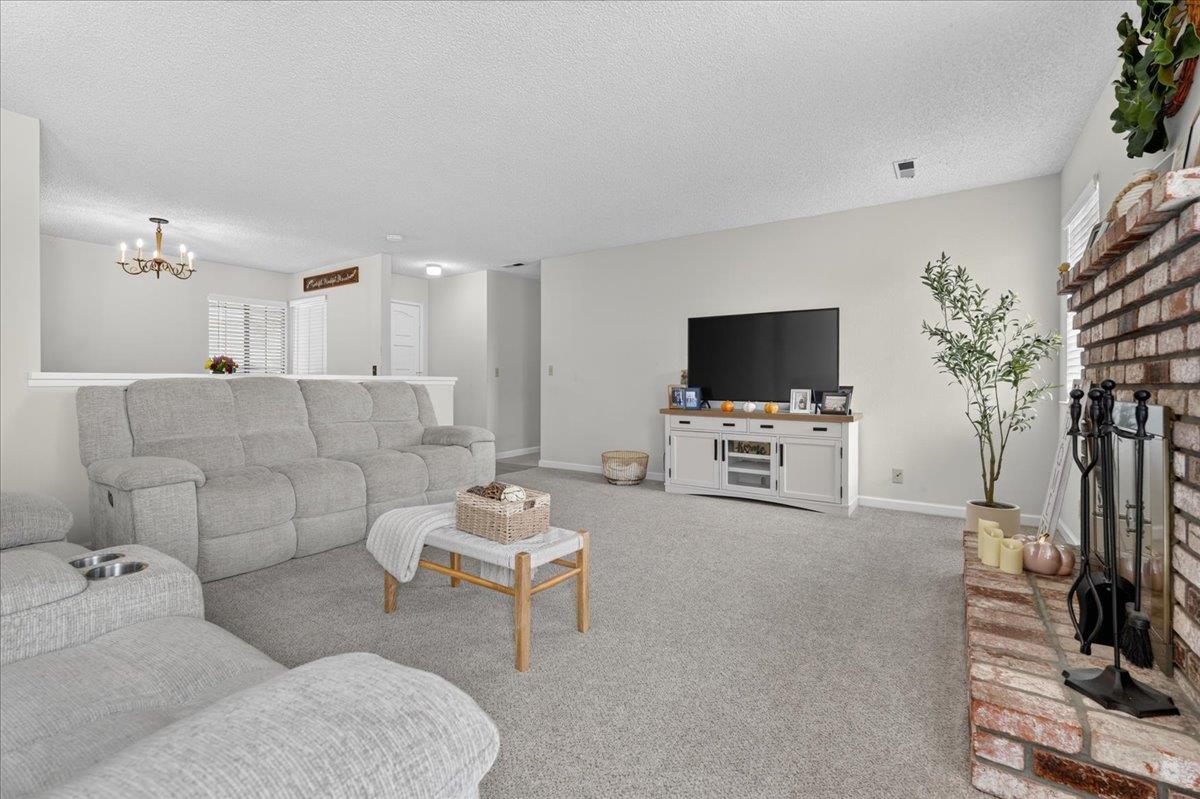 13 Victor Cir, Salinas, CA 93907, Photo 3