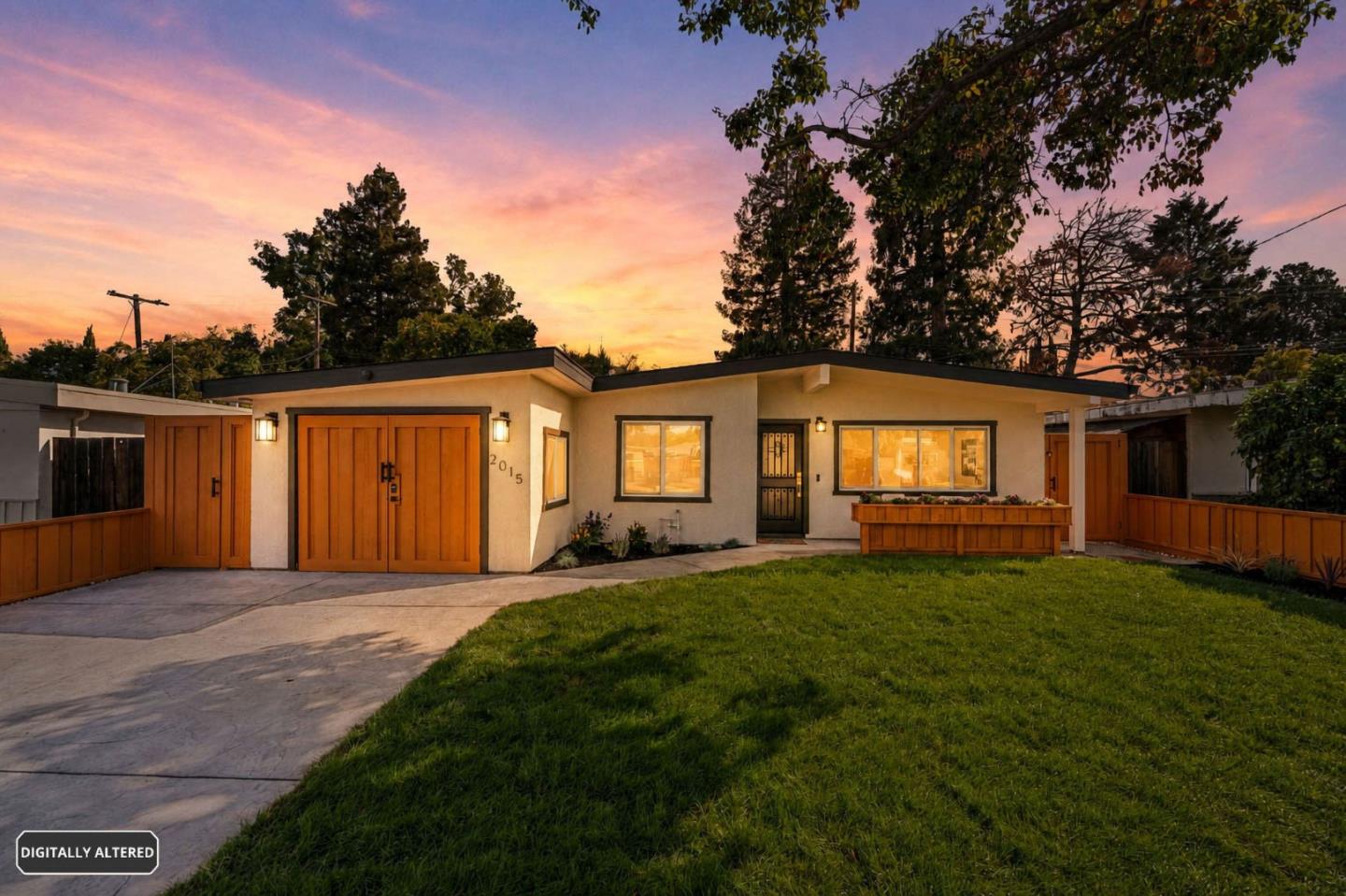 3-Bedroom home for sale at 2015 Jackson ST