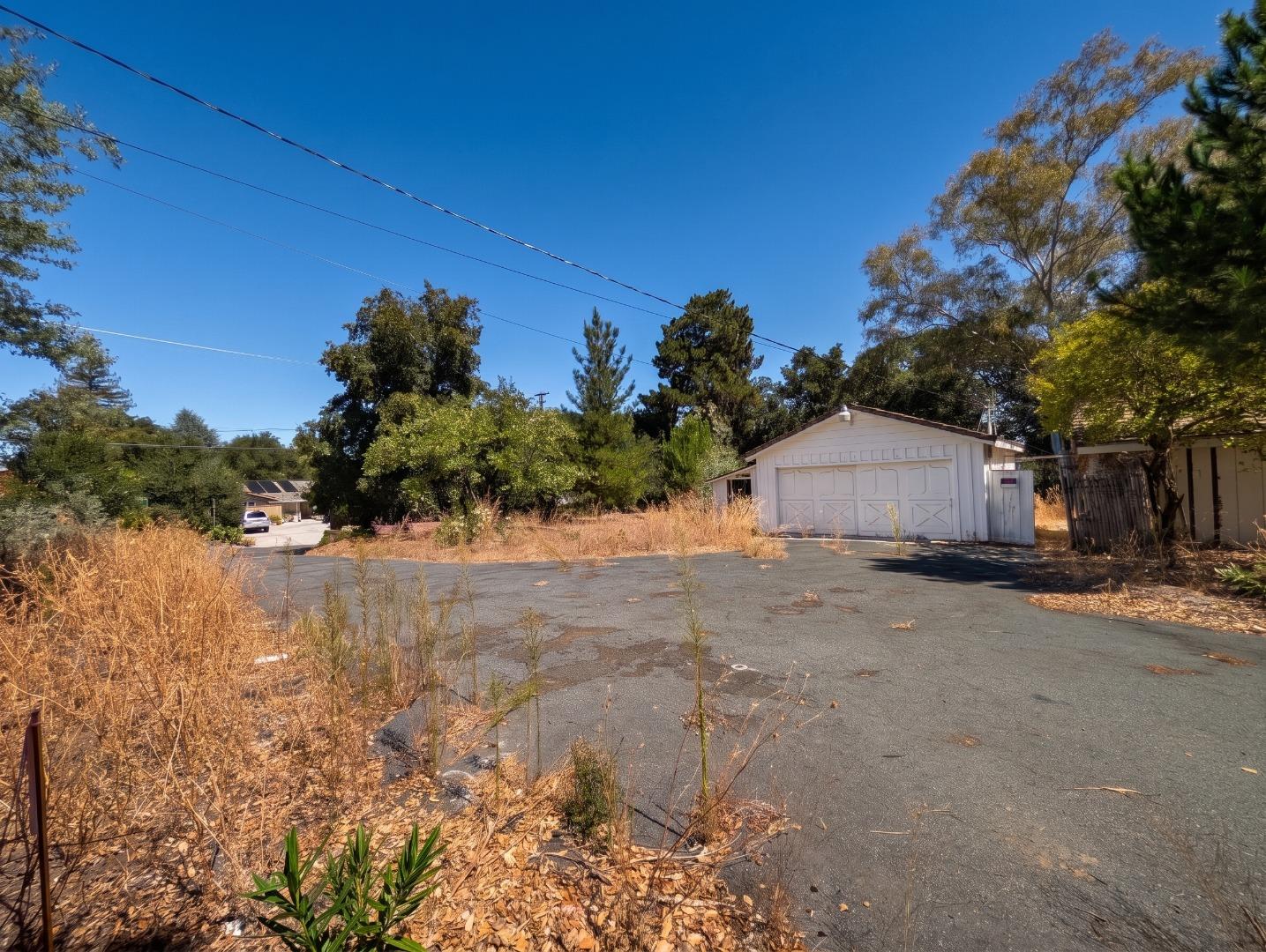 20032 Herriman Ave, Saratoga, CA 95070, Photo 3