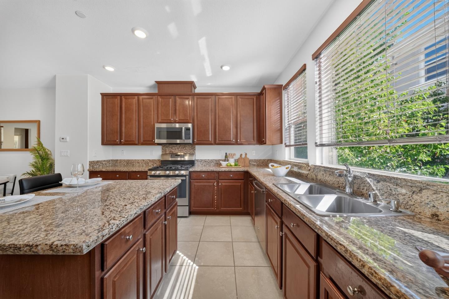 2712 Ferrara Cir, SanJose, CA 95111, Photo 6