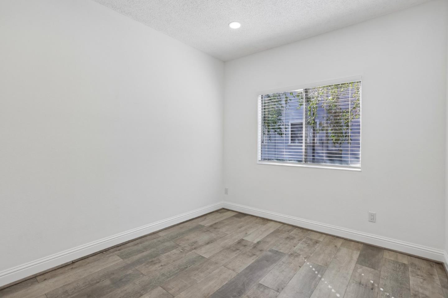 482 Shadowgraph Dr, San Jose, CA 95110 photo 18