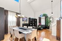 1044 Woodvale Ct, San Jose — 25
