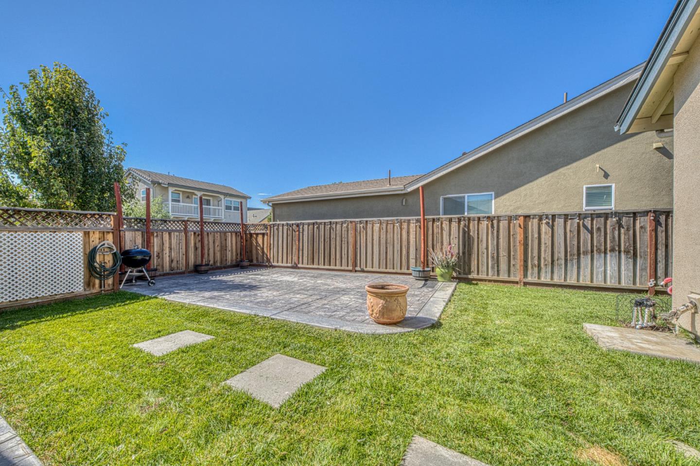675 Lewis St, King City, CA 93930 photo 28