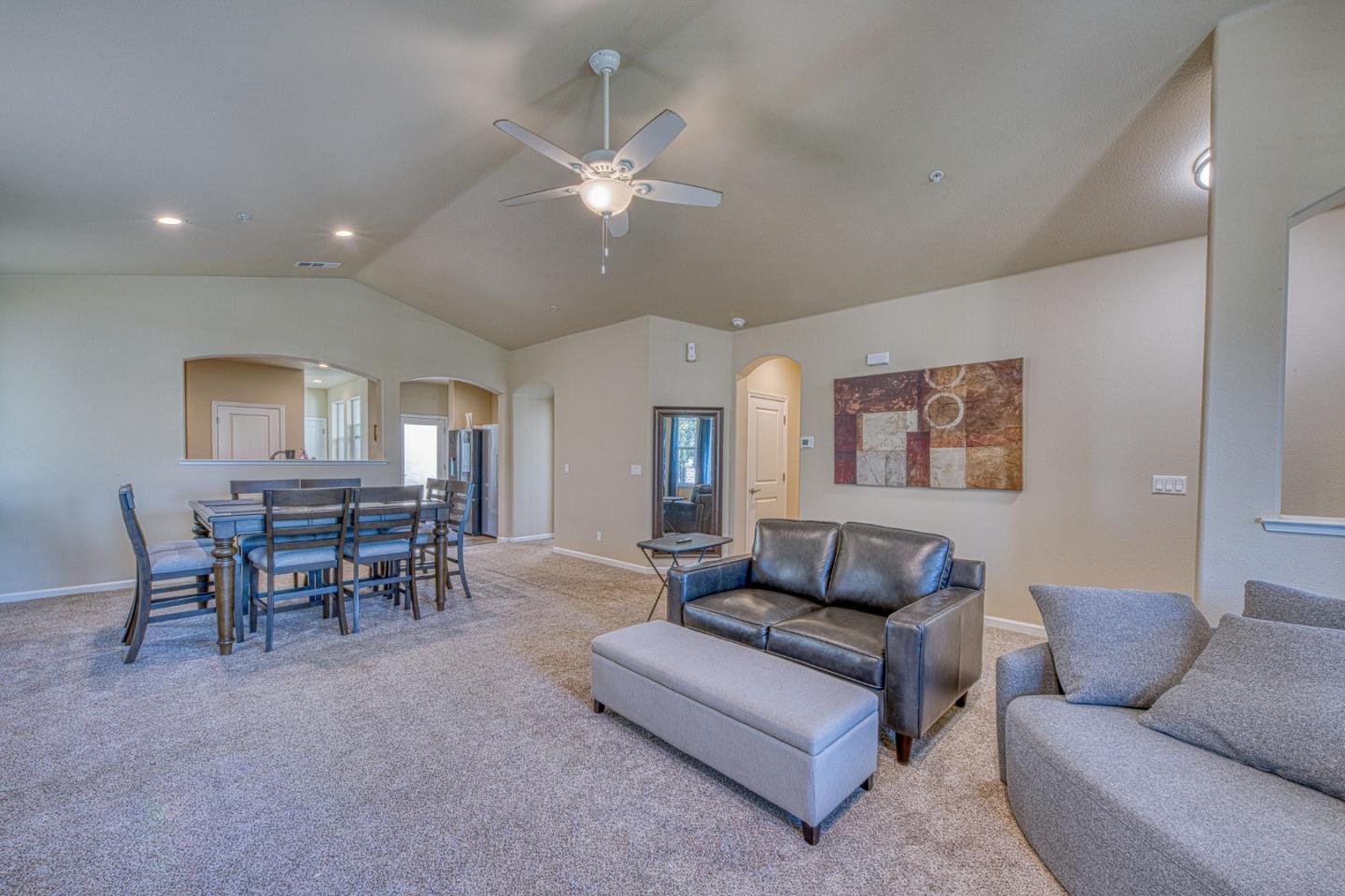 675 Lewis St, King City, CA 93930 photo 6