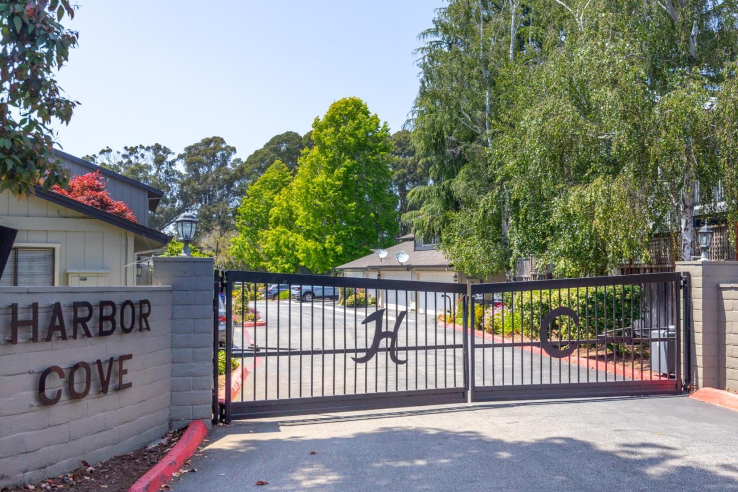 574 Spinnaker Ct, Live Oak, CA 95062 photo 2