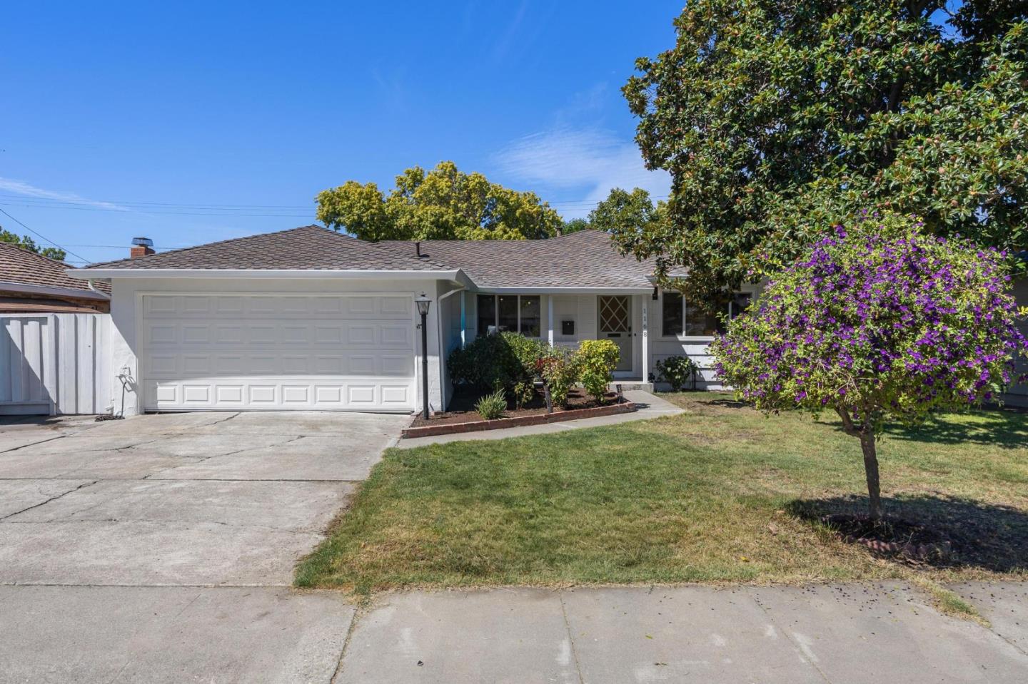 1168 Las Palmas DR