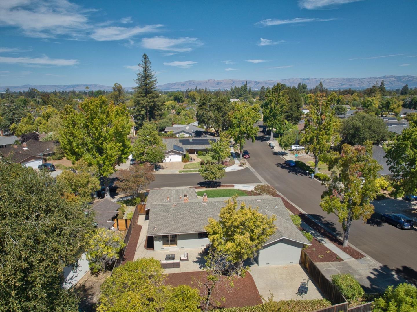 Kitchener DR, Sunnyvale, CA 94087, Photo 2