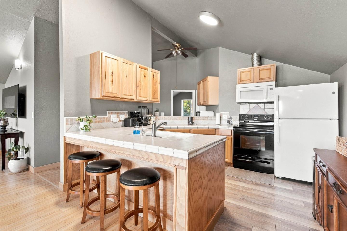 603 Tyler Trl, Ridgemark, CA 95023 photo 109
