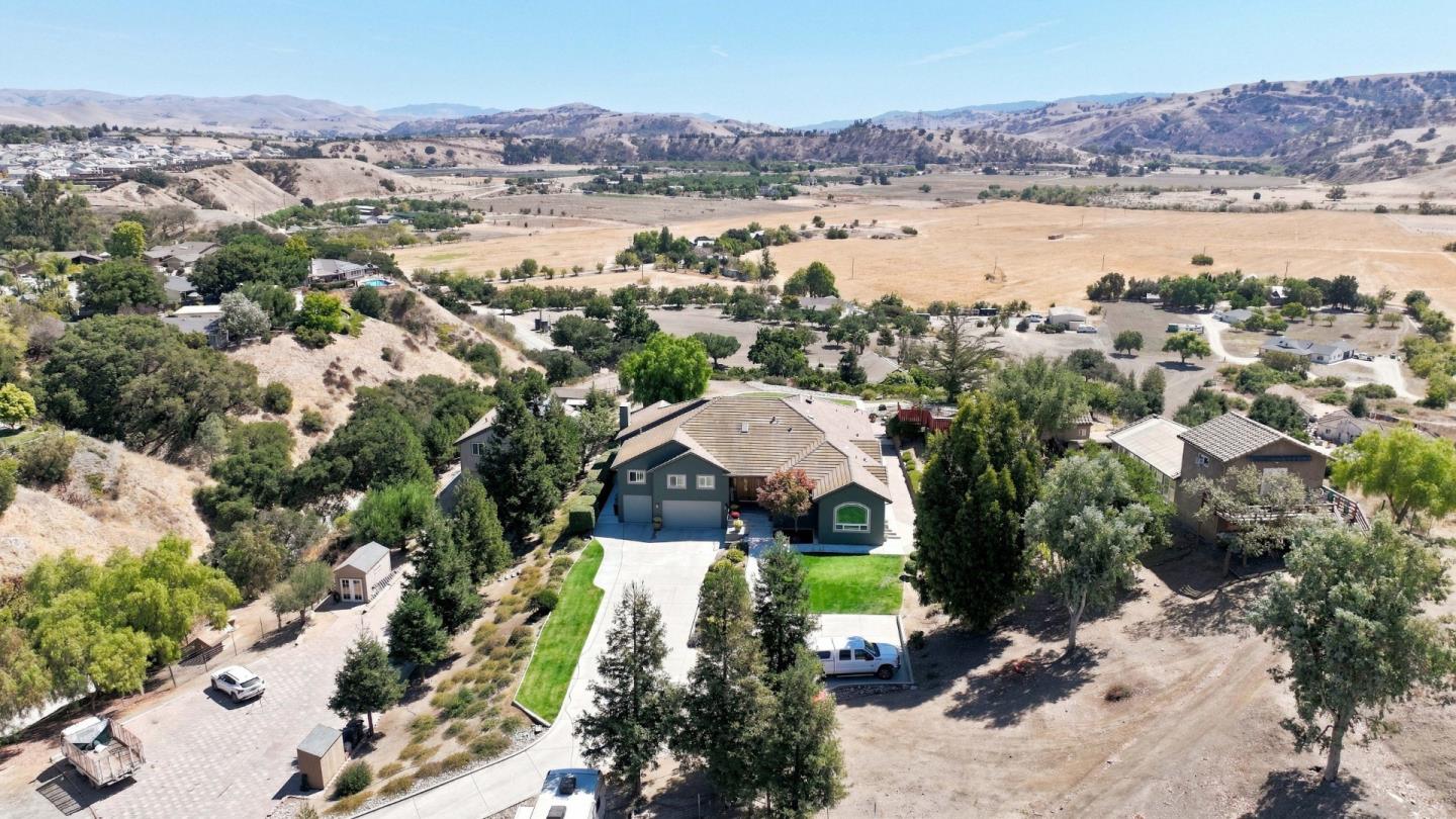 603 Tyler Trl, Ridgemark, CA 95023 photo 125