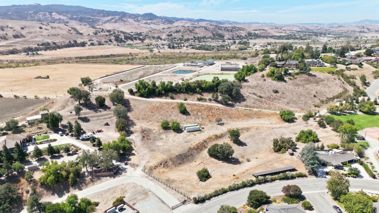 603 Tyler Trl, Ridgemark, CA 95023 photo 127