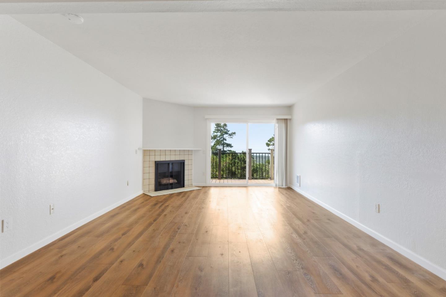 250 Forest Ridge Rd Unit 42, Monterey, CA 93940 photo 10
