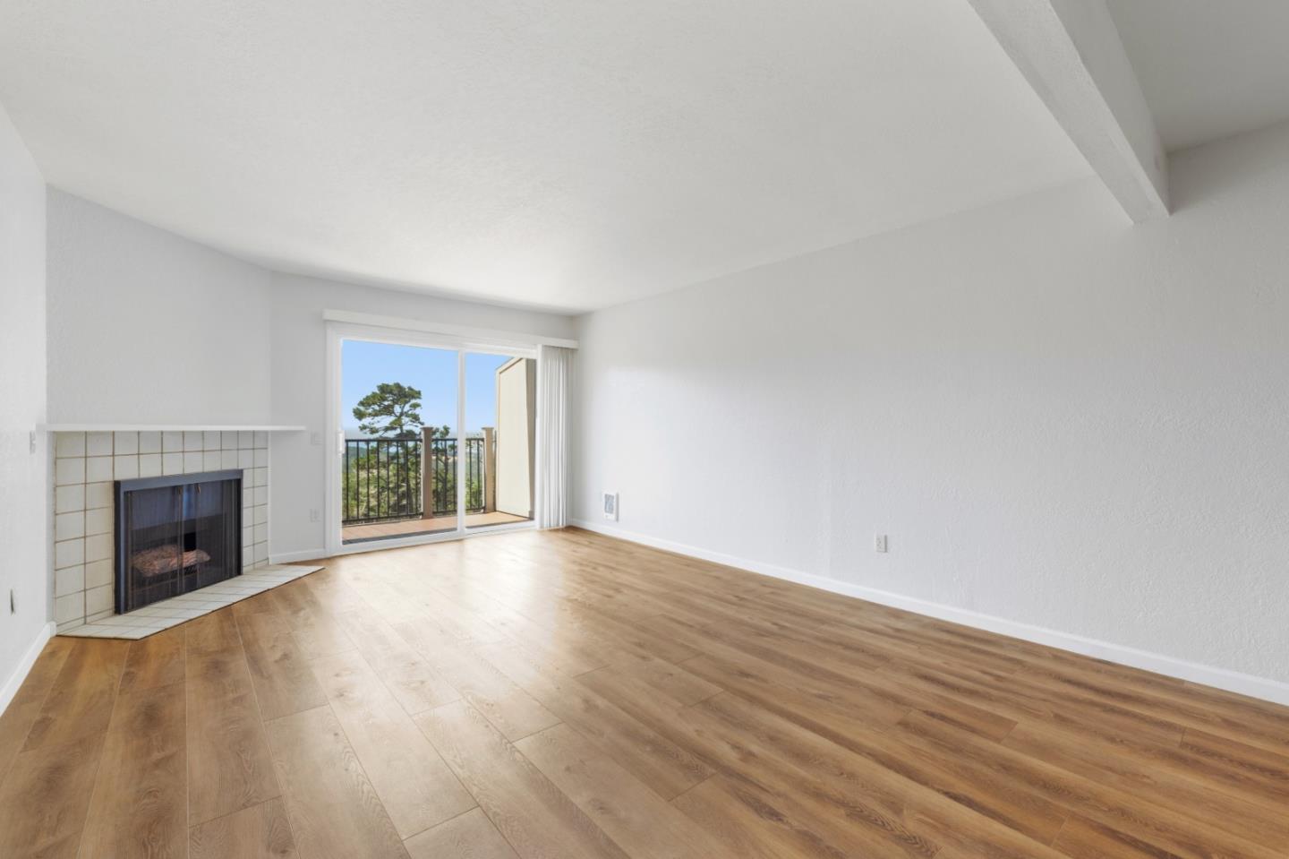 250 Forest Ridge Rd Unit 42, Monterey, CA 93940 photo 12