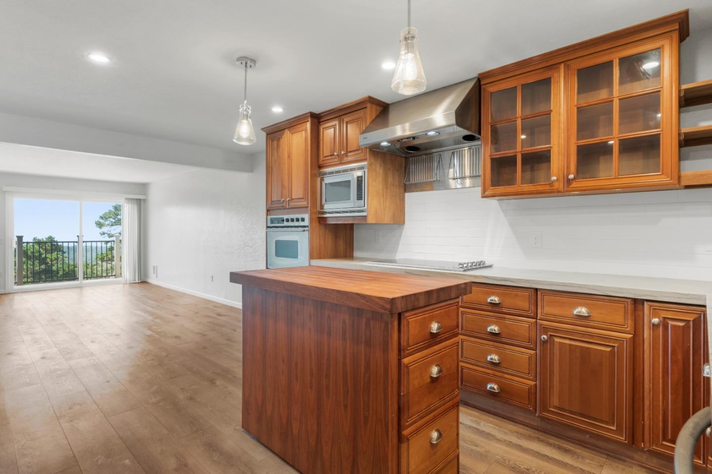 250 Forest Ridge Rd Unit 42, Monterey, CA 93940 photo 6