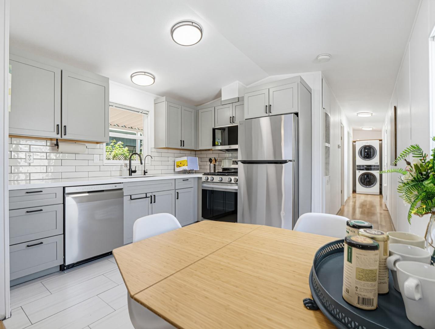 740 30th AVE 115, SantaCruz, CA 95062, Photo 6