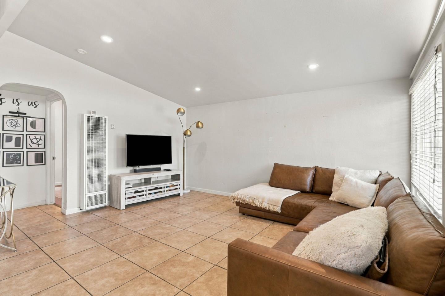27751 Orlando Ave, Hayward, CA 94545 photo 4