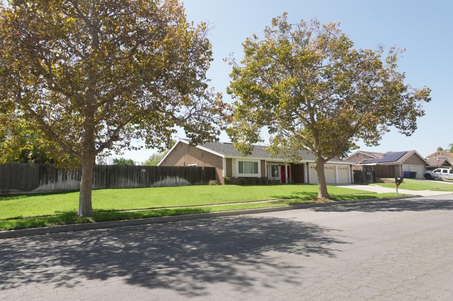 2108 N Apple Ave, Rialto, CA 92377 photo 2