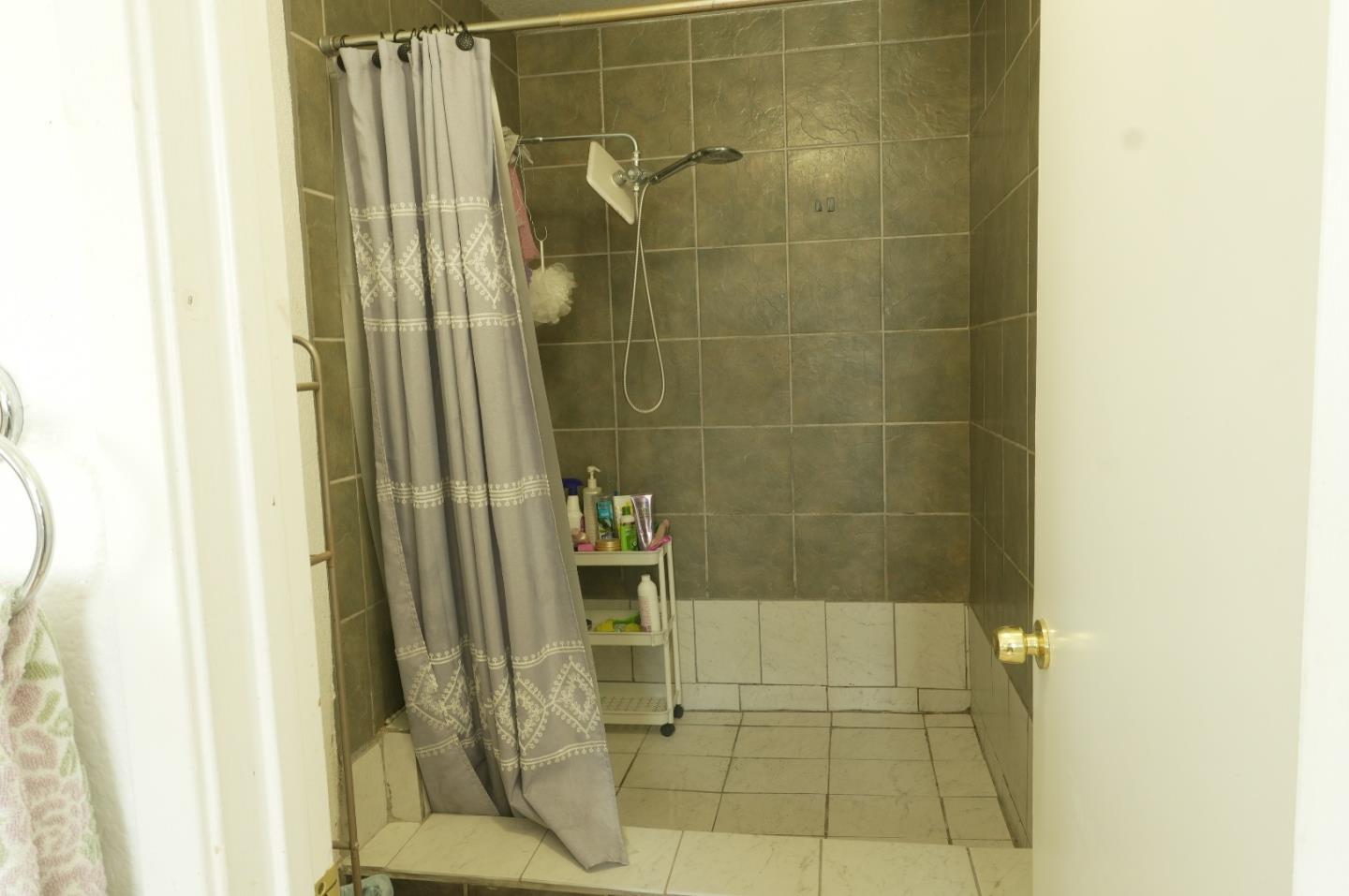 2108 N Apple Ave, Rialto, CA 92377 photo 22