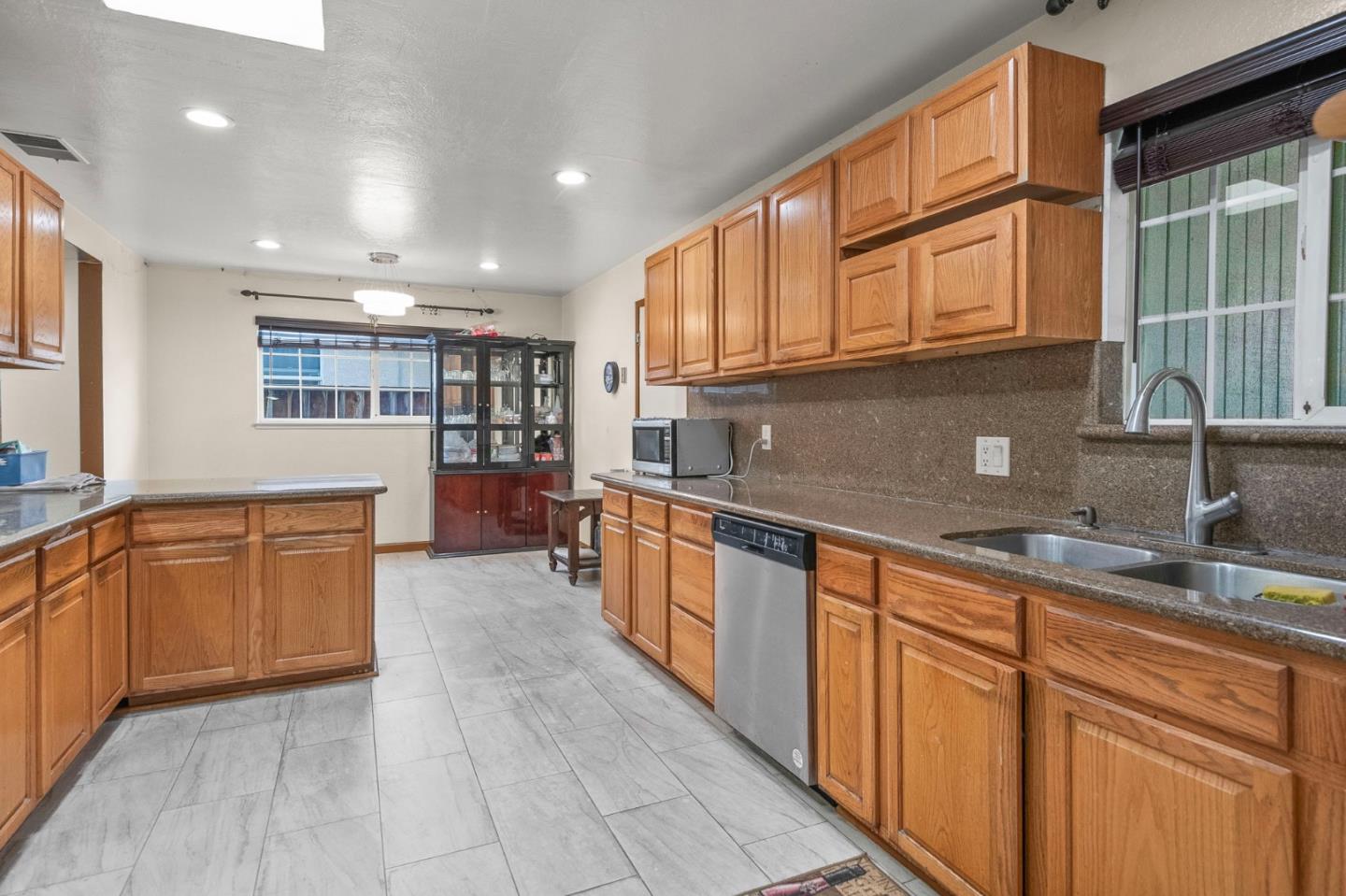 123 Wendy Ct, Union City, CA 94587 photo 6