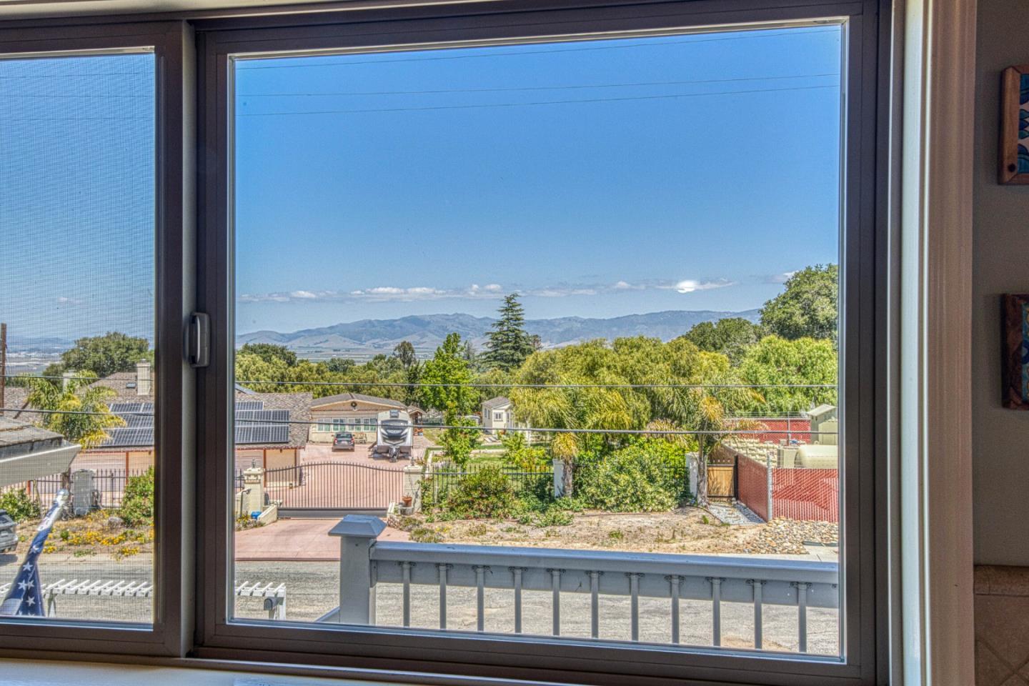 394 Mesa Rd, Monterey County, CA 93908 photo 13