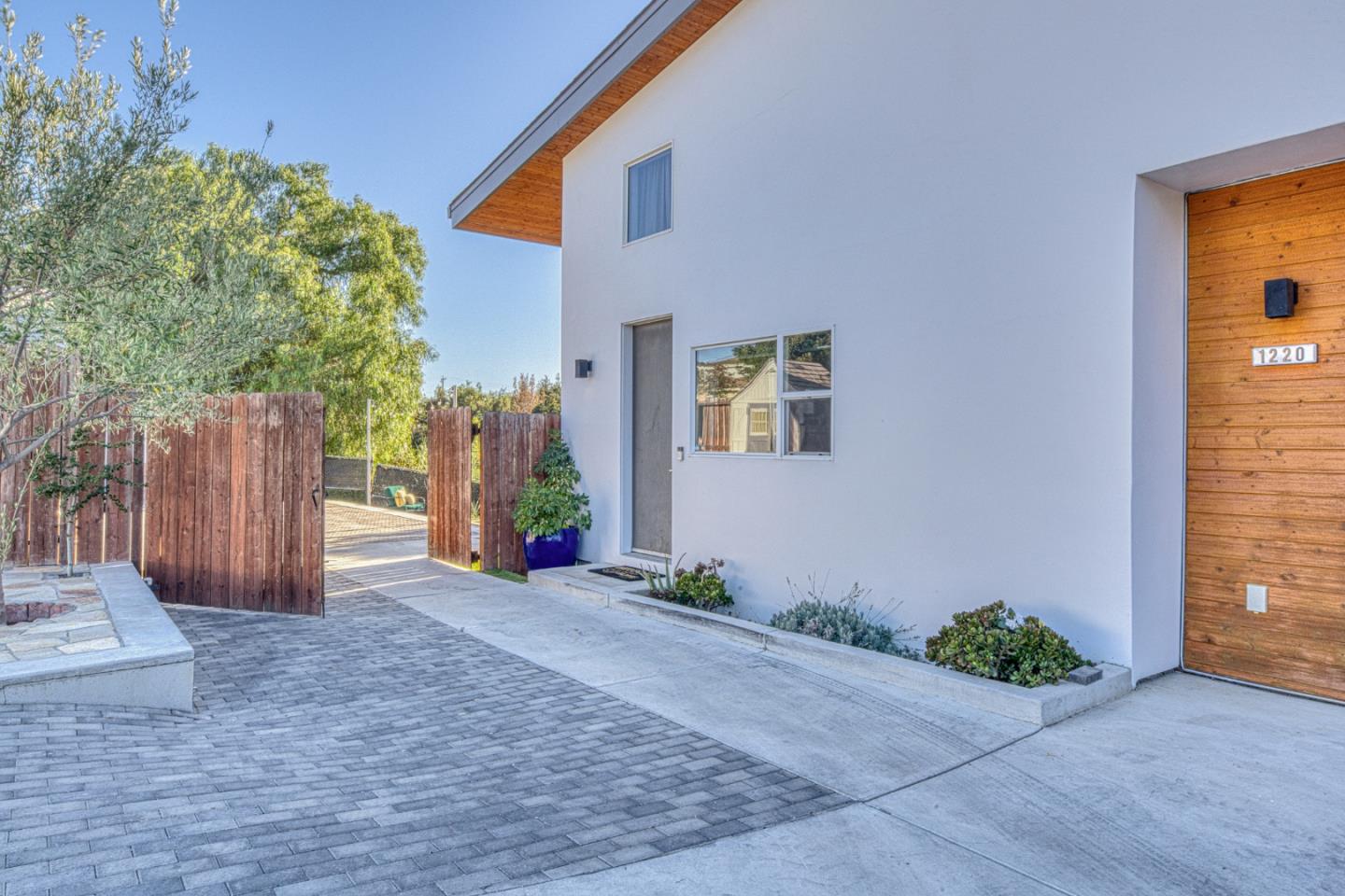 1220 Mulberry St, Hollister, CA 95023 photo 9