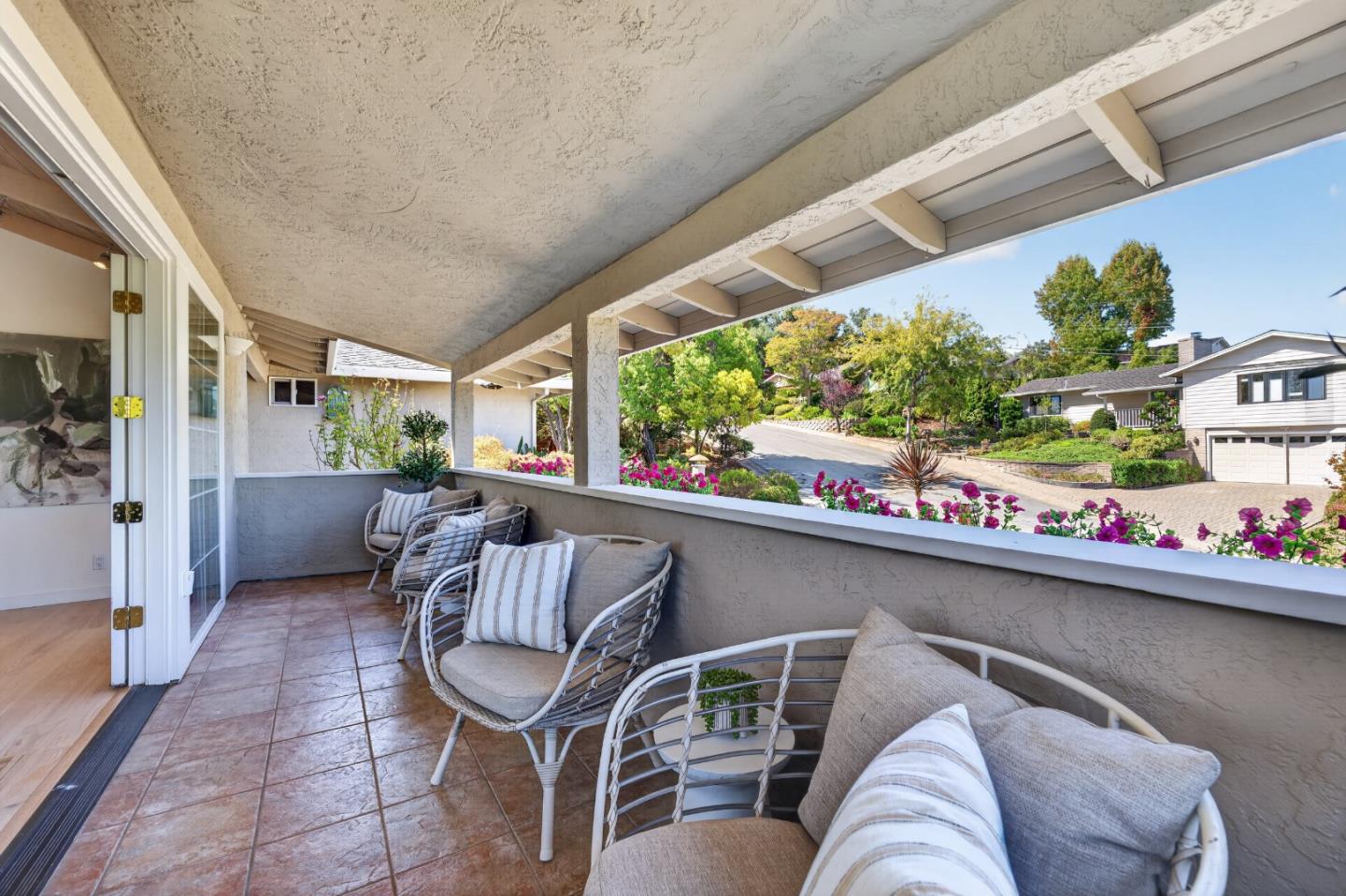 990 Oxford DR, LosAltos, CA 94024, Photo 6