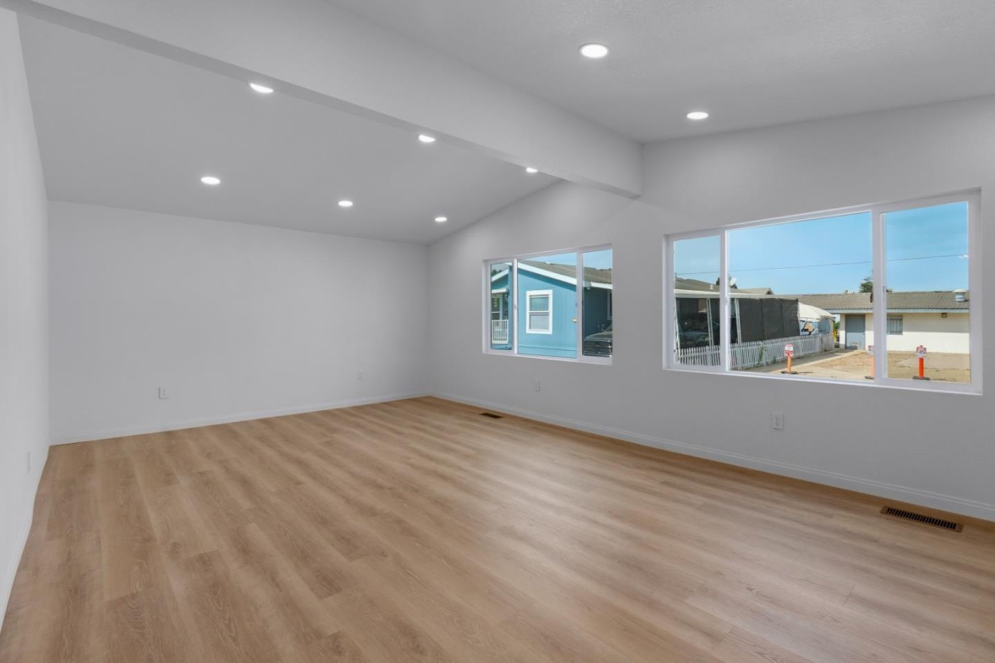 20 Russell Rd 84, Salinas, CA 93906, Photo 7