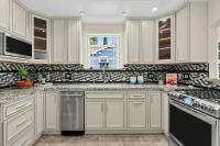 715 Hudson St, Redwood City — 12