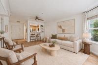 555 10th St #102, Oakland — 14