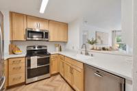 555 10th St #102, Oakland — 16