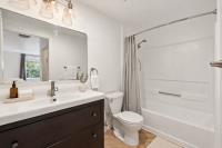 555 10th St #102, Oakland — 34