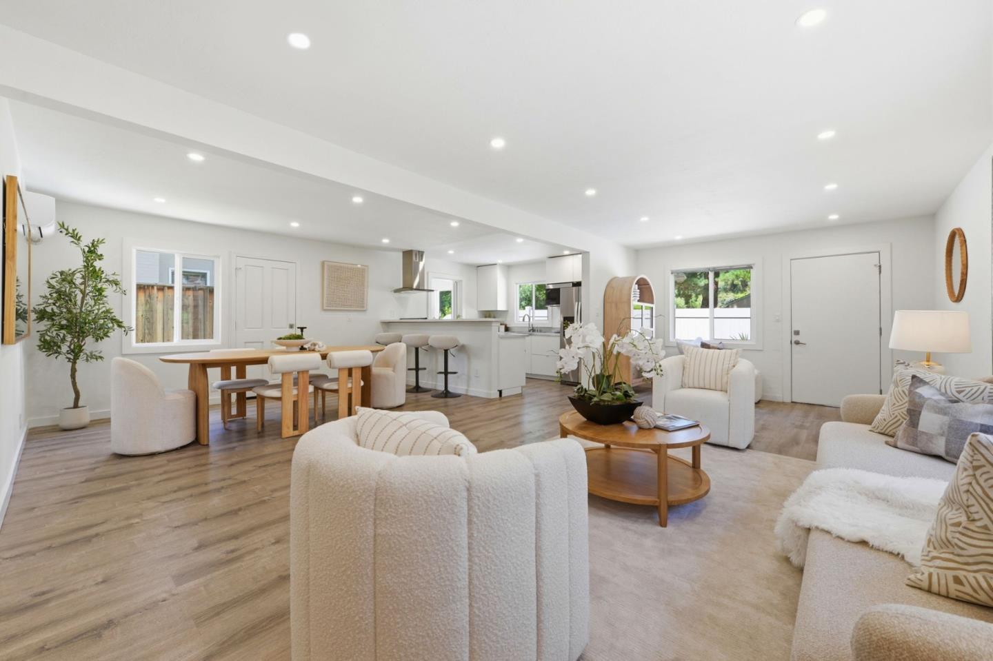 150 Middlefield RD