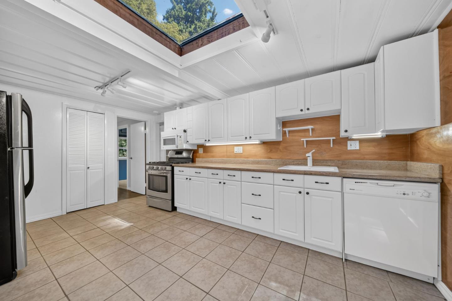 121 Mahogany WAY, BoulderCreek, CA 95006, Photo 2